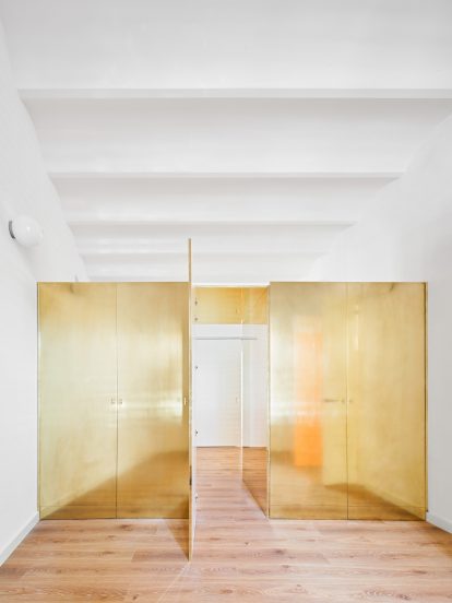 The Magic Box Apartment Raúl Sánchez Architects