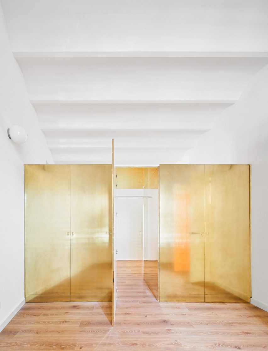 The Magic Box Apartment Raúl Sánchez Architects