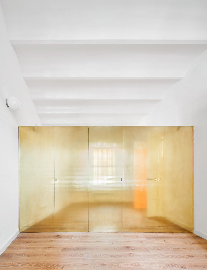 The Magic Box Apartment Raúl Sánchez Architects