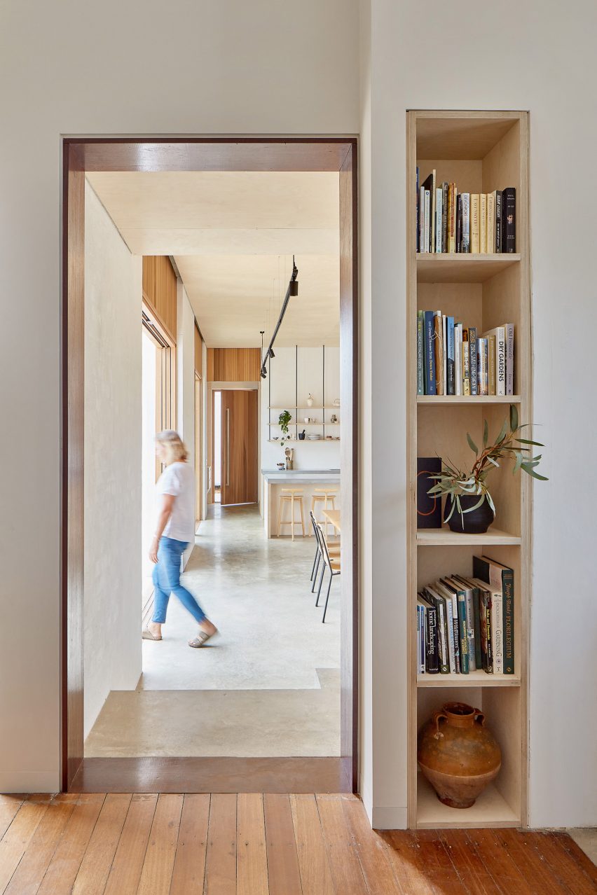 Marine house extension designed by David Barr Architects