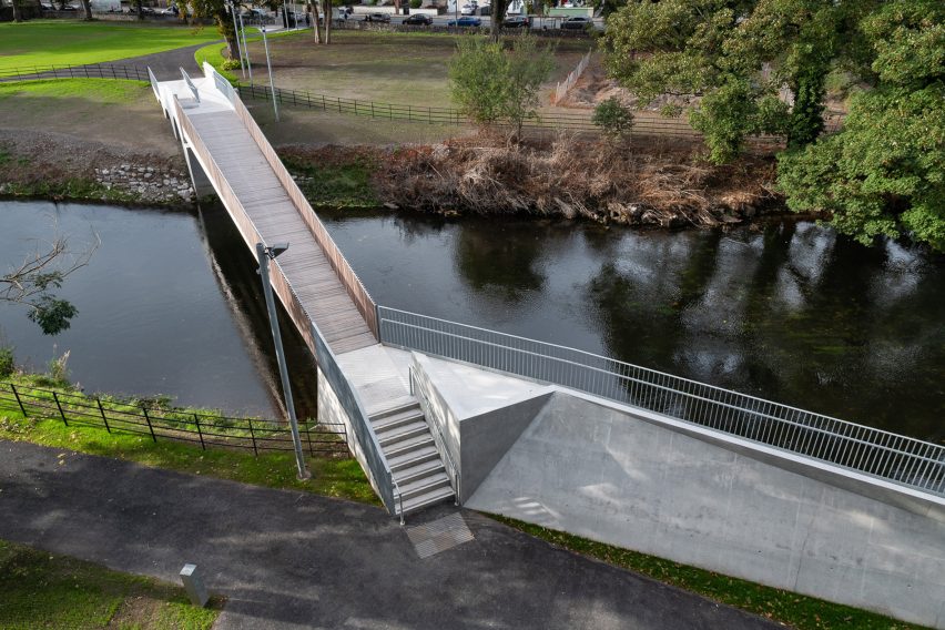Cavanagh Bridge at University College Cork by O'Donnell + Tuomey