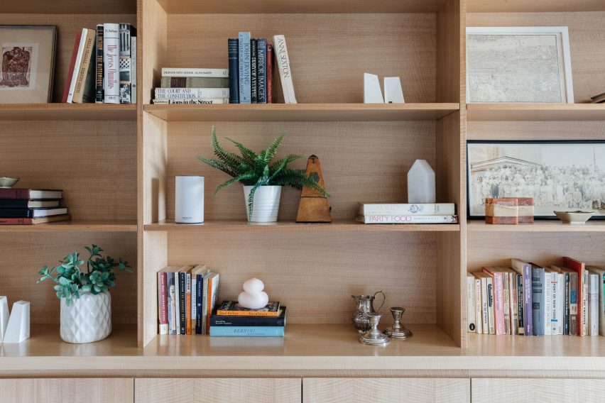 Riverside apartment by Format Architecture Office