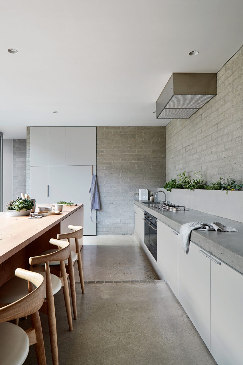 Ruxton Rise Residence in Melbourne designed by Studio Four