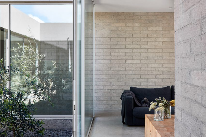 Ruxton Rise Residence in Melbourne designed by Studio Four