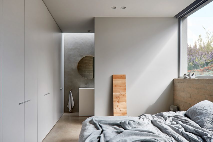 Ruxton Rise Residence in Melbourne designed by Studio Four