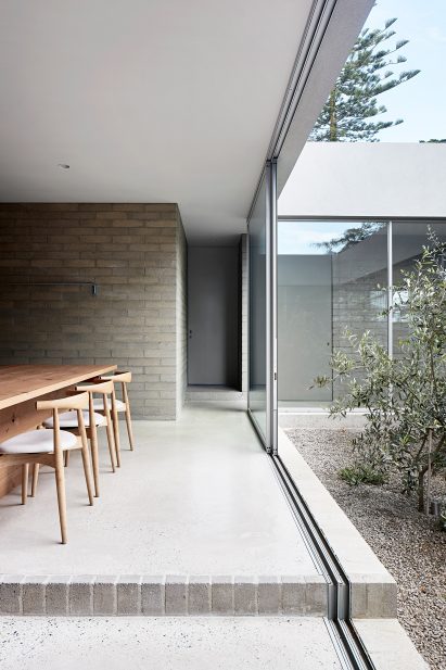 Ruxton Rise Residence in Melbourne designed by Studio Four