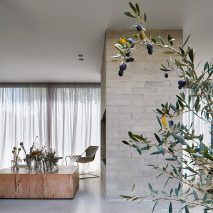 Ruxton Rise Residence in Melbourne designed by Studio Four