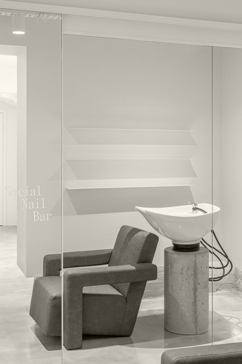 Say No Mo salon in Kyiv designed by Balbek Bureau