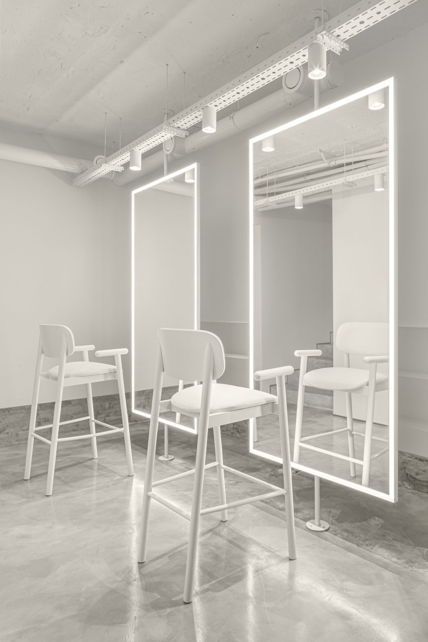 Say No Mo salon in Kyiv designed by Balbek Bureau