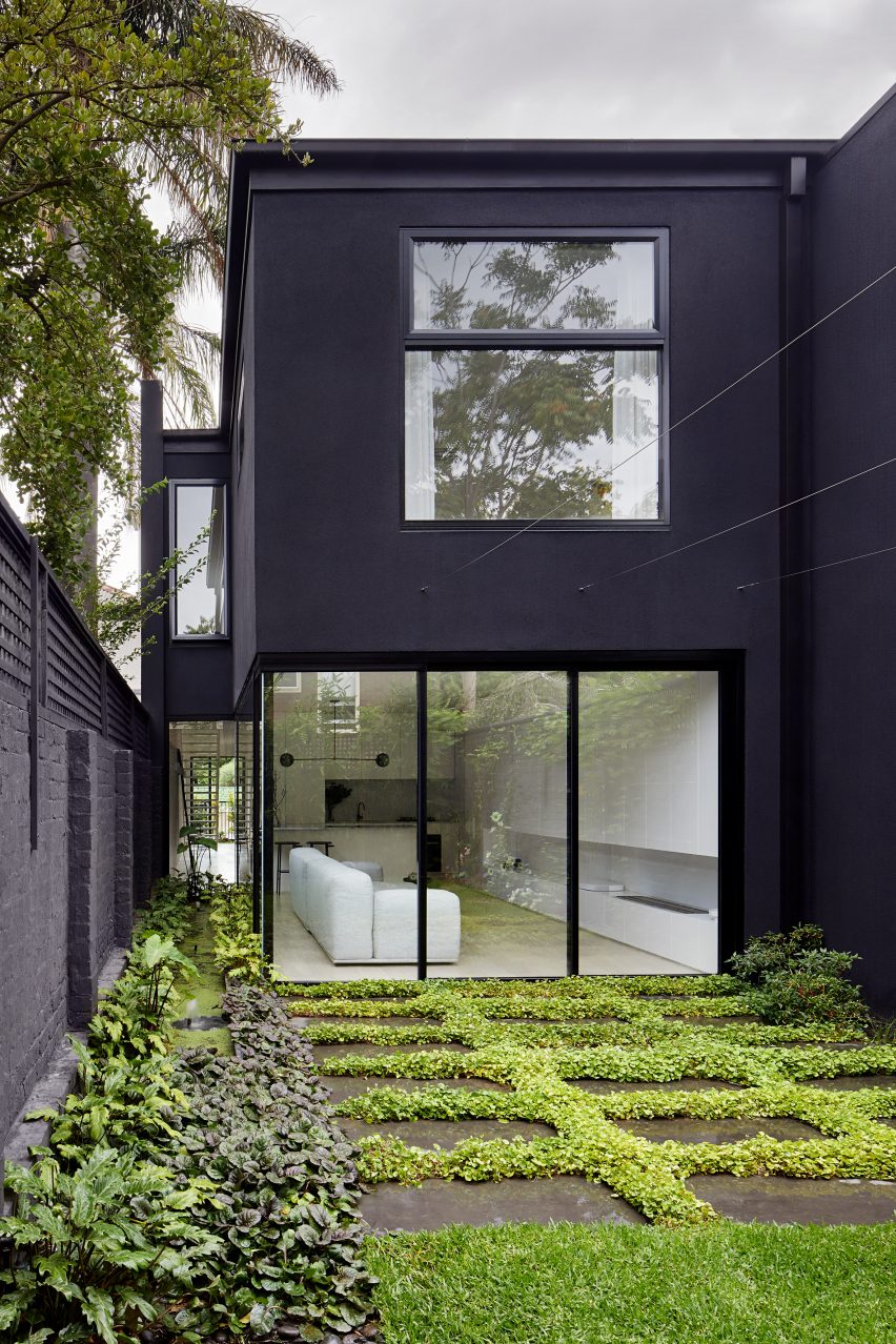 South Yarra Townhouse in Melbourne refurbished by Winter Architecture