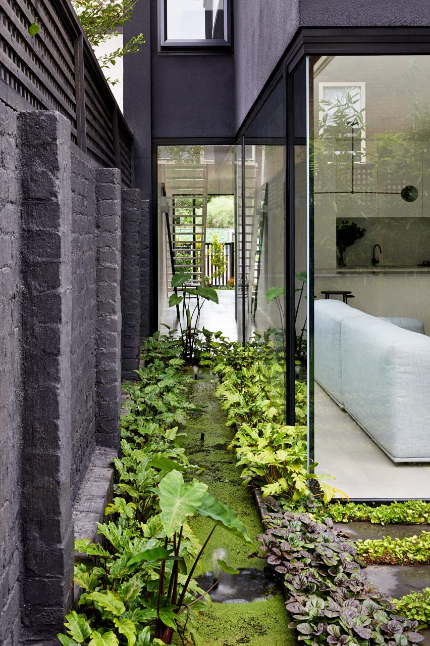 South Yarra Townhouse in Melbourne refurbished by Winter Architecture