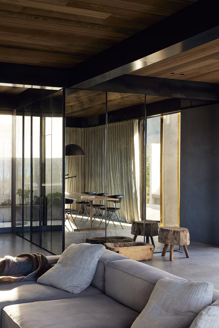 Te Pakeke house in Wanaka, New Zealand designed by Fearon Hay Architects