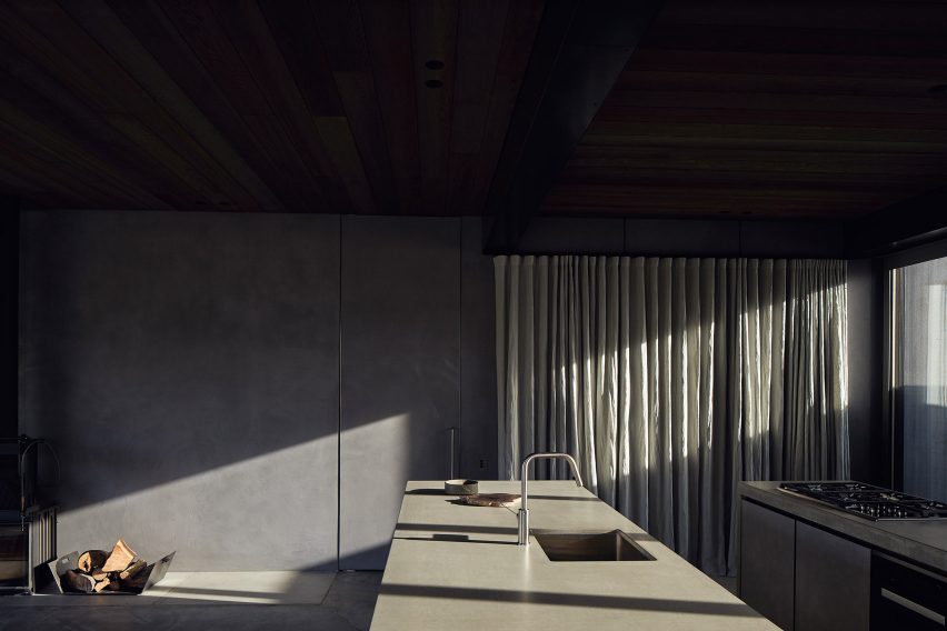 Te Pakeke house in Wanaka, New Zealand designed by Fearon Hay Architects