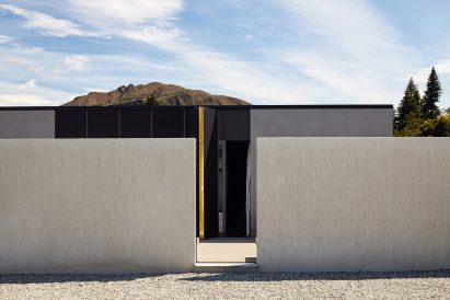 Te Pakeke house in Wanaka, New Zealand designed by Fearon Hay Architects