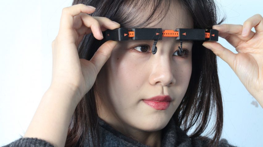 Toolform by Jiarui Liao makes fashion manufacturing a "collaborative process"