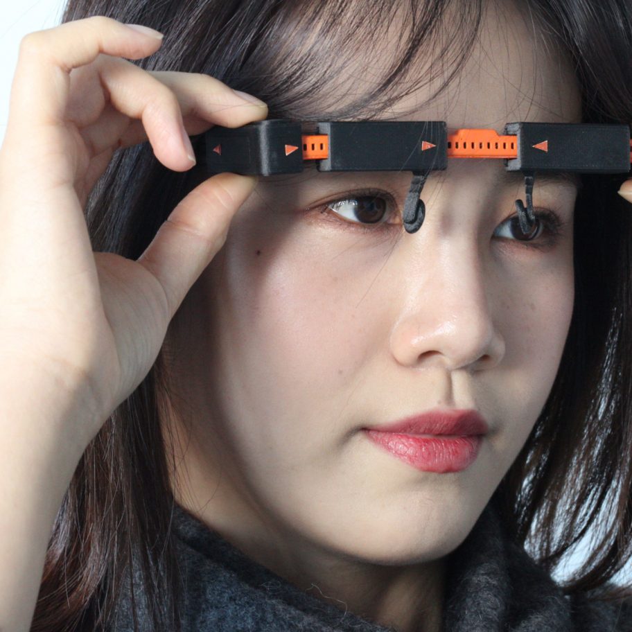 Toolform by Jiarui Liao makes fashion manufacturing a "collaborative process"