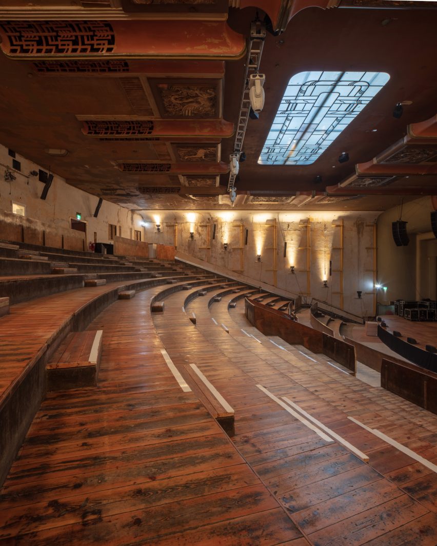 EartH arts venue in Hackney by Transit Studio