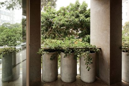 UN apartments by Barclay & Crousse