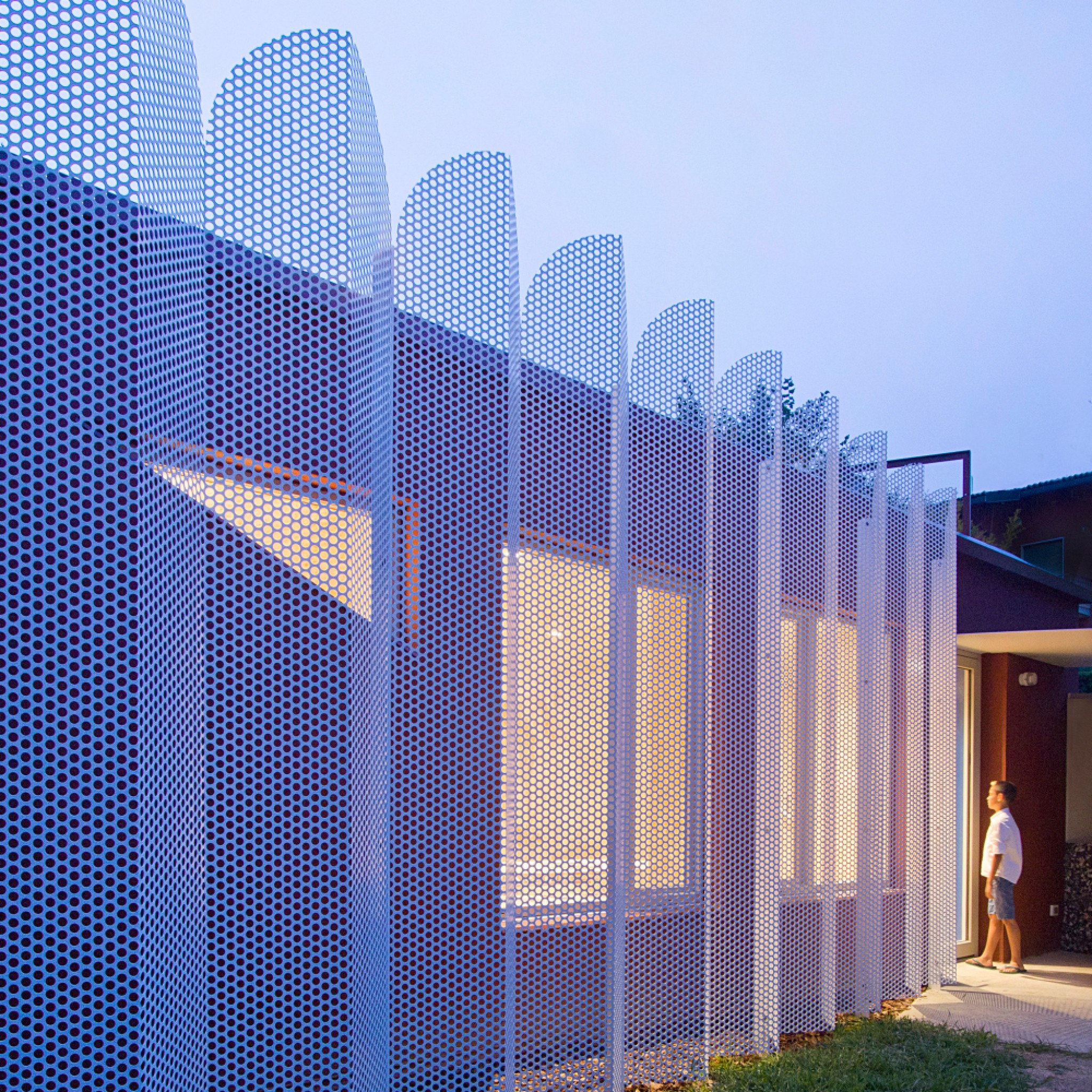 Urban Cabin Mini Living by Francesca Perani Enterprise