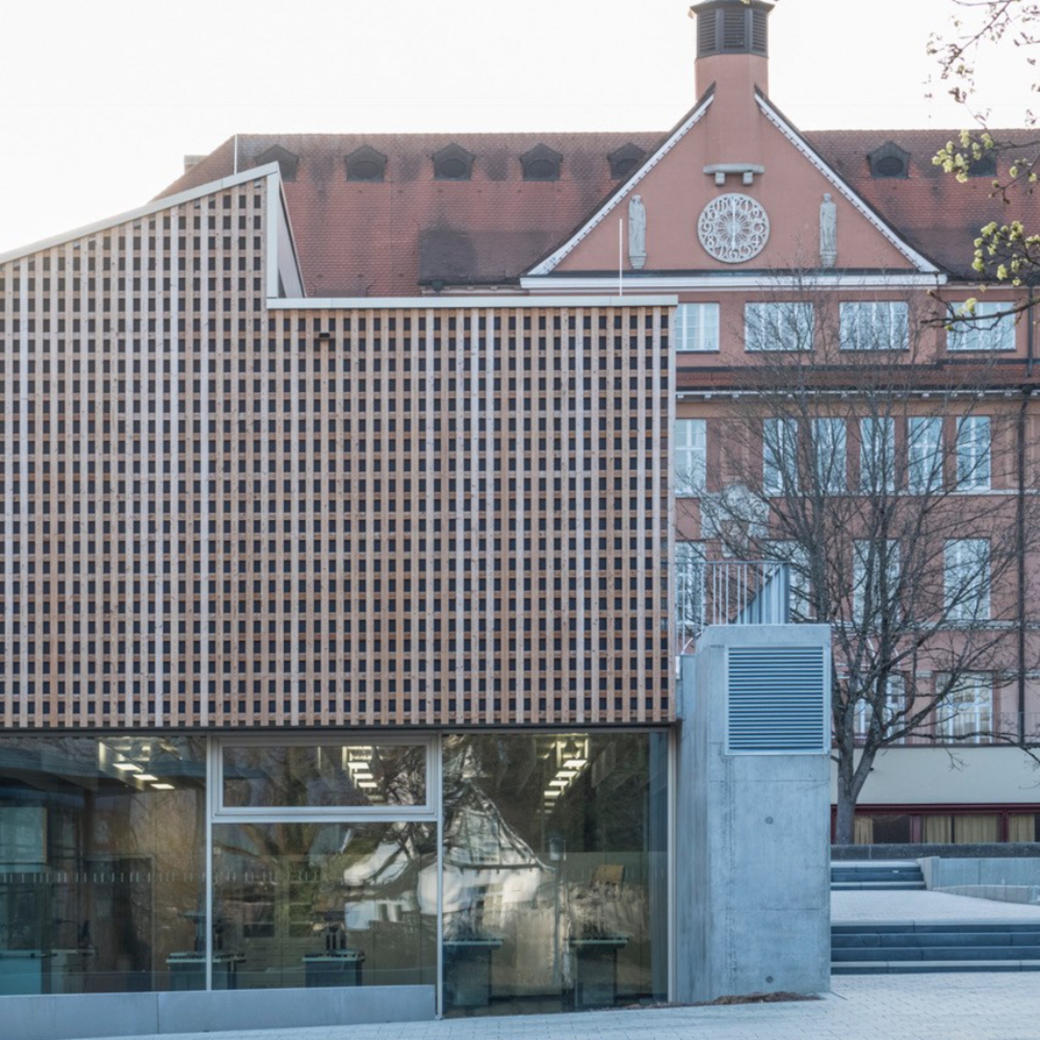 Zero-Energy School by Liebel/Architekten