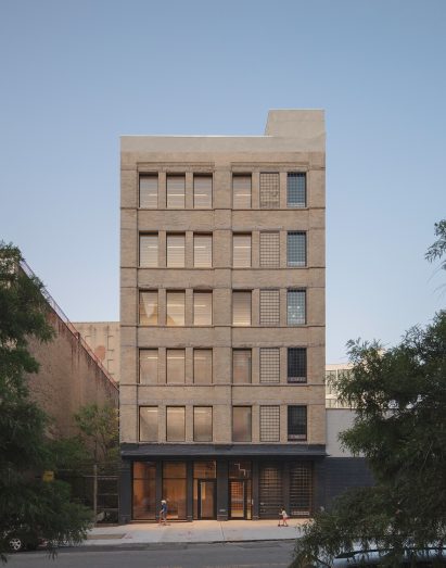 77 Washington by Worrell Yeung