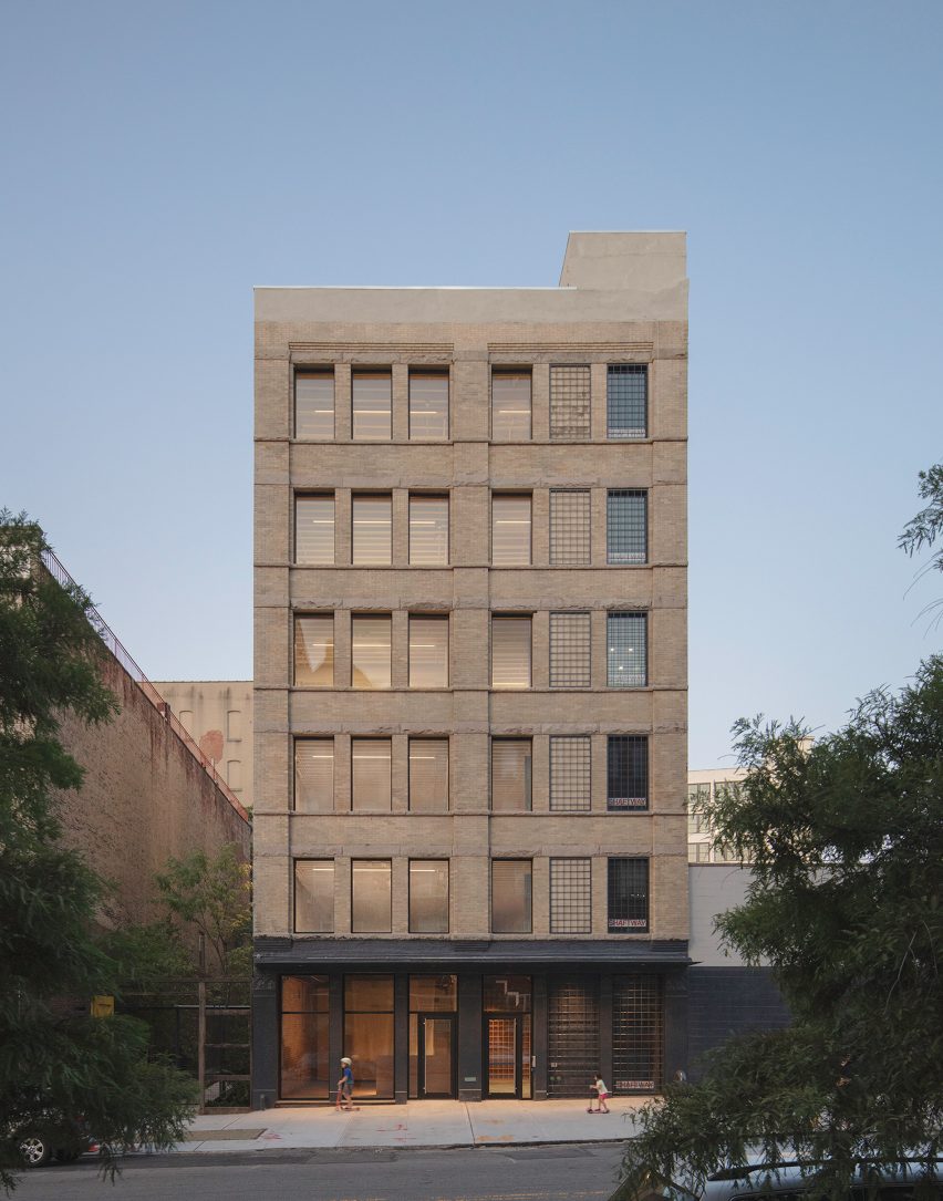 77 Washington by Worrell Yeung