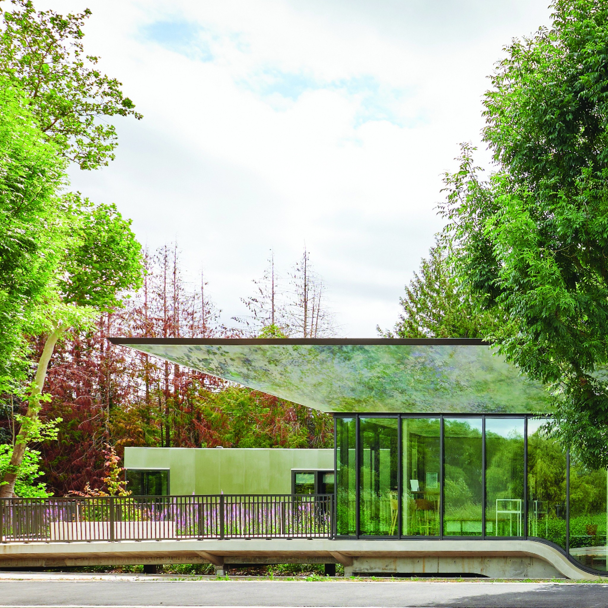 Library and Media Centre by MU Architecture