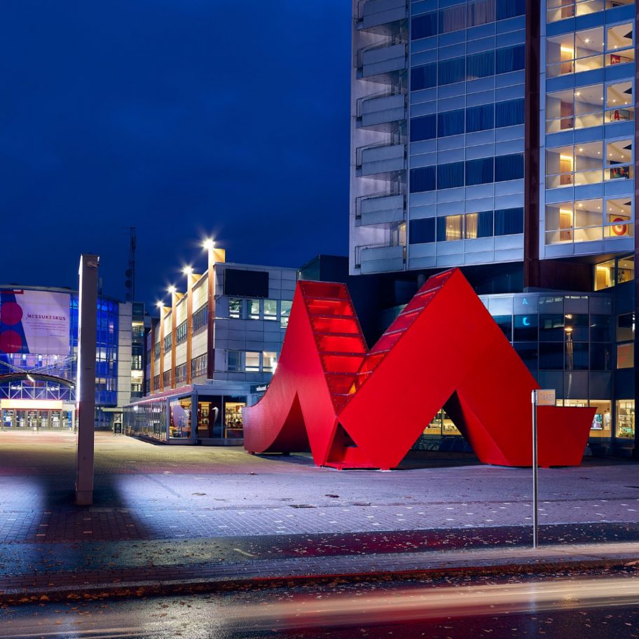 Liuku (“The Slide”) is an interactive sculpture celebrating happy encounters