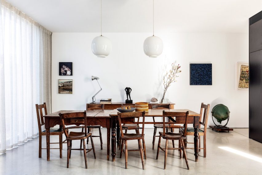 Chimney House by Atelier Dau
