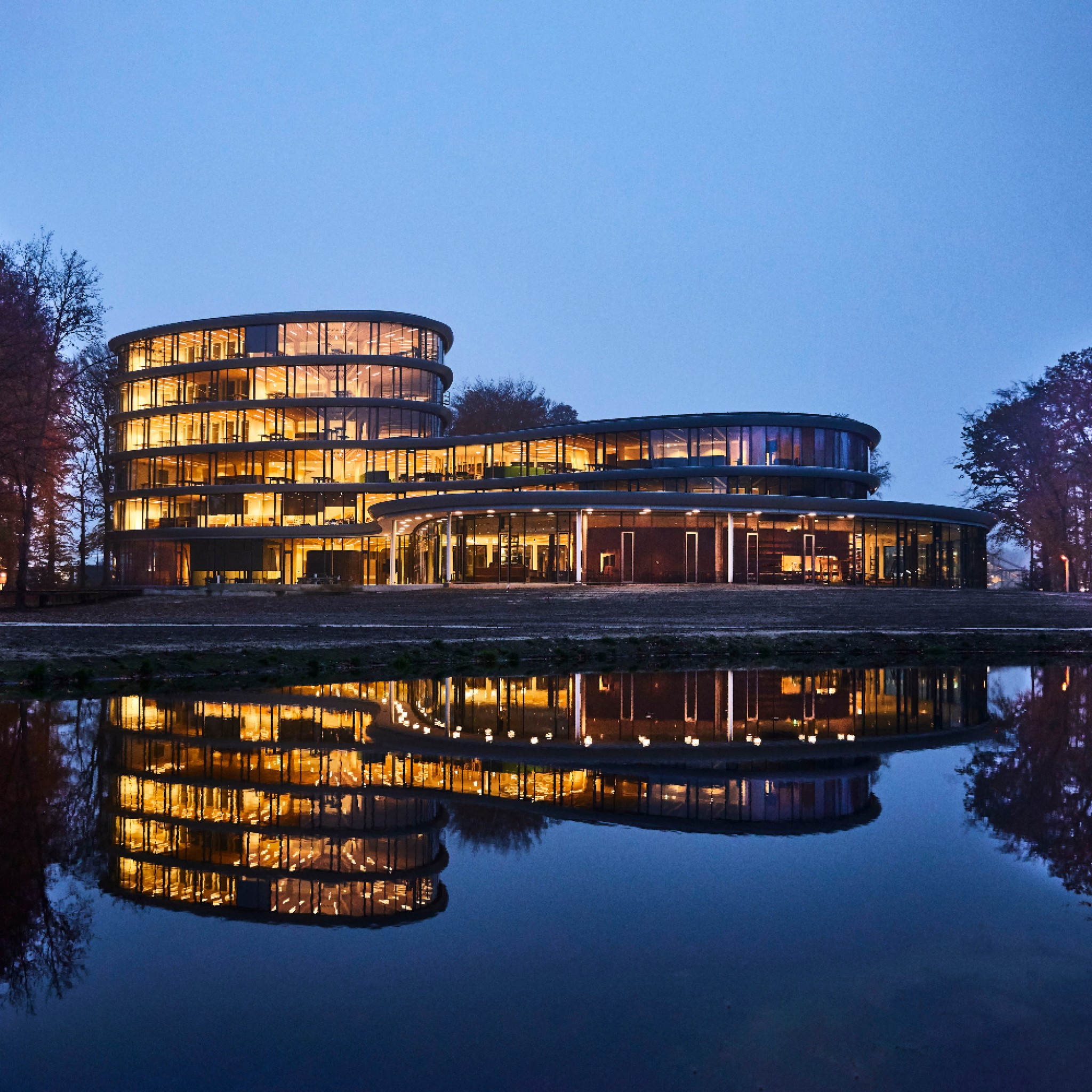 Triodos Bank by RAU architects and Ex Interiors