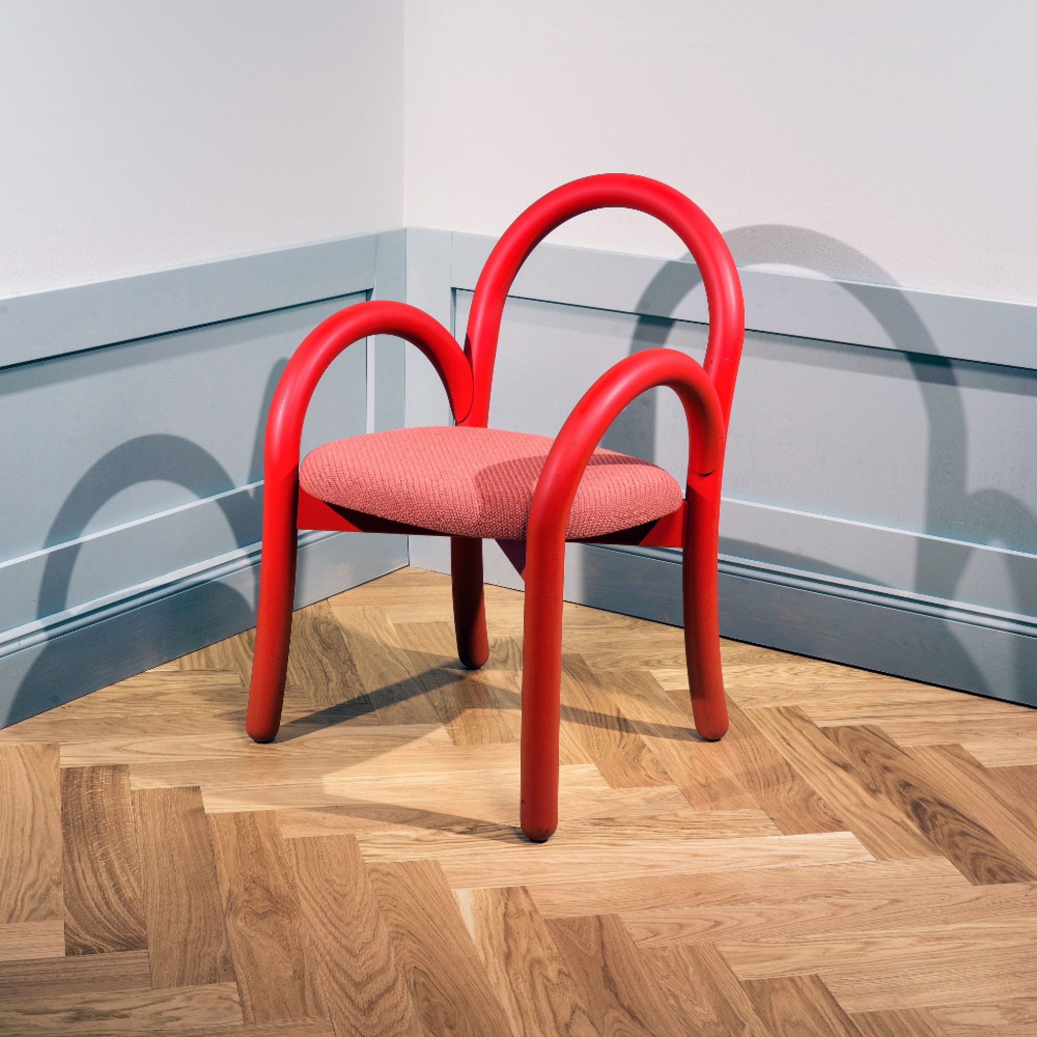 Goma armchair with Thomas Sandell