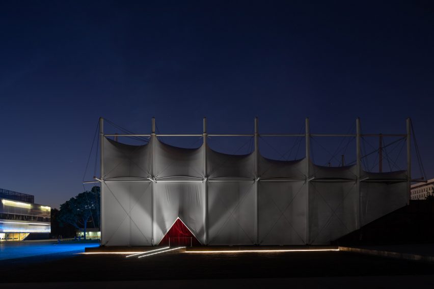 Pop-up cinema informed by a Bedouin tent outside OMA's Garage Museum of Contemporary Art in Moscow by SNKH