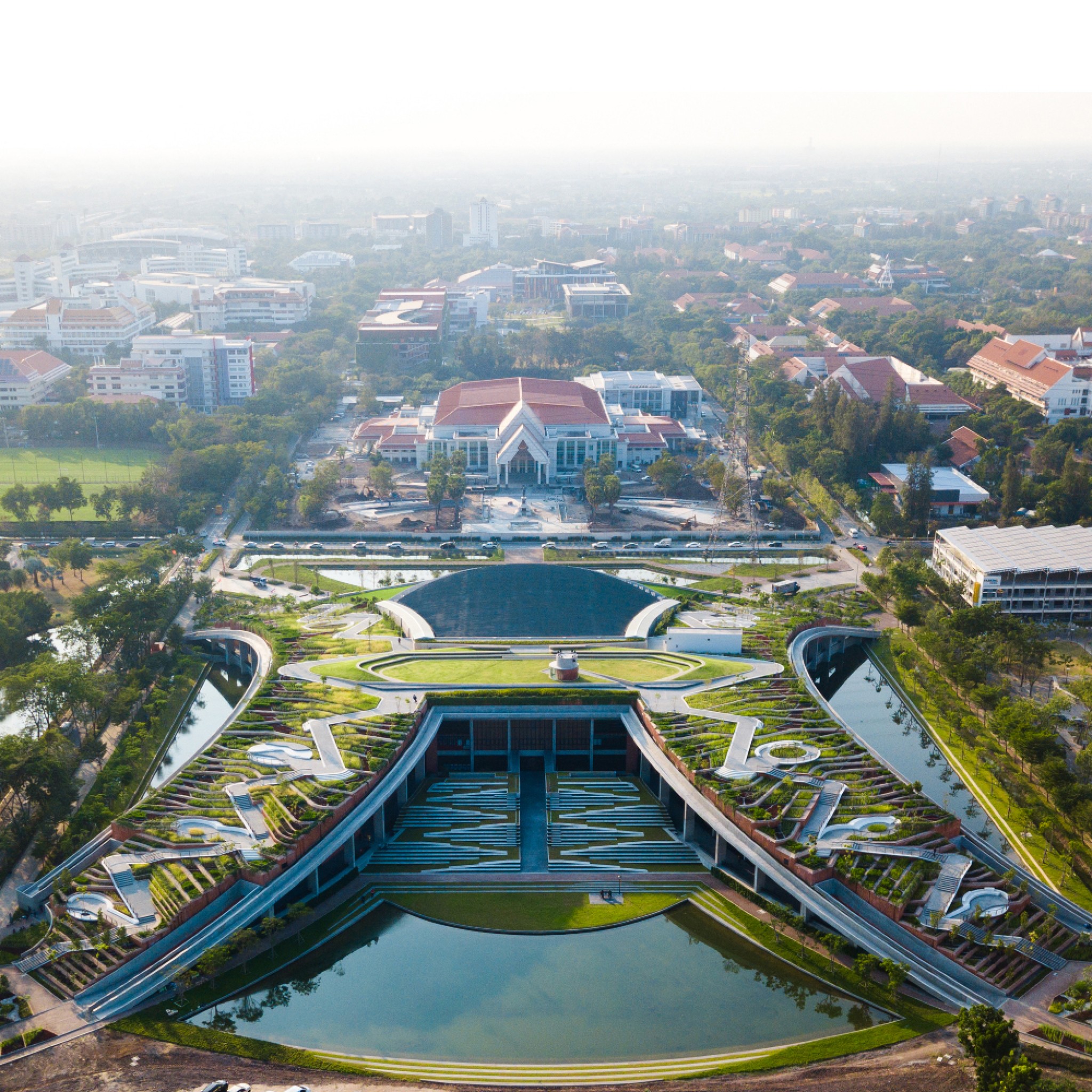 Thammasat University Rooftop Farm by Landprocess