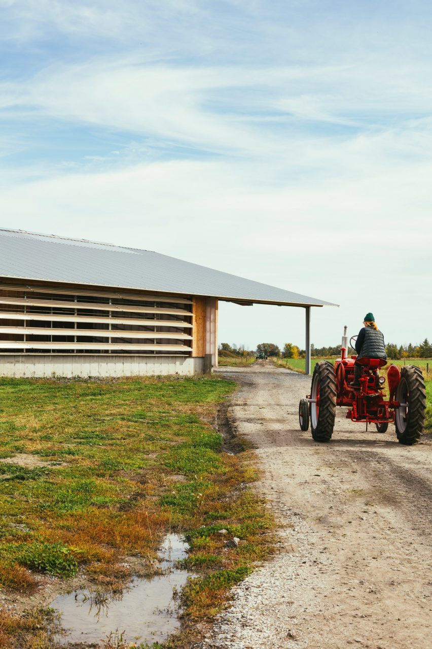 Au Gré des Champs by La Shed Architecture