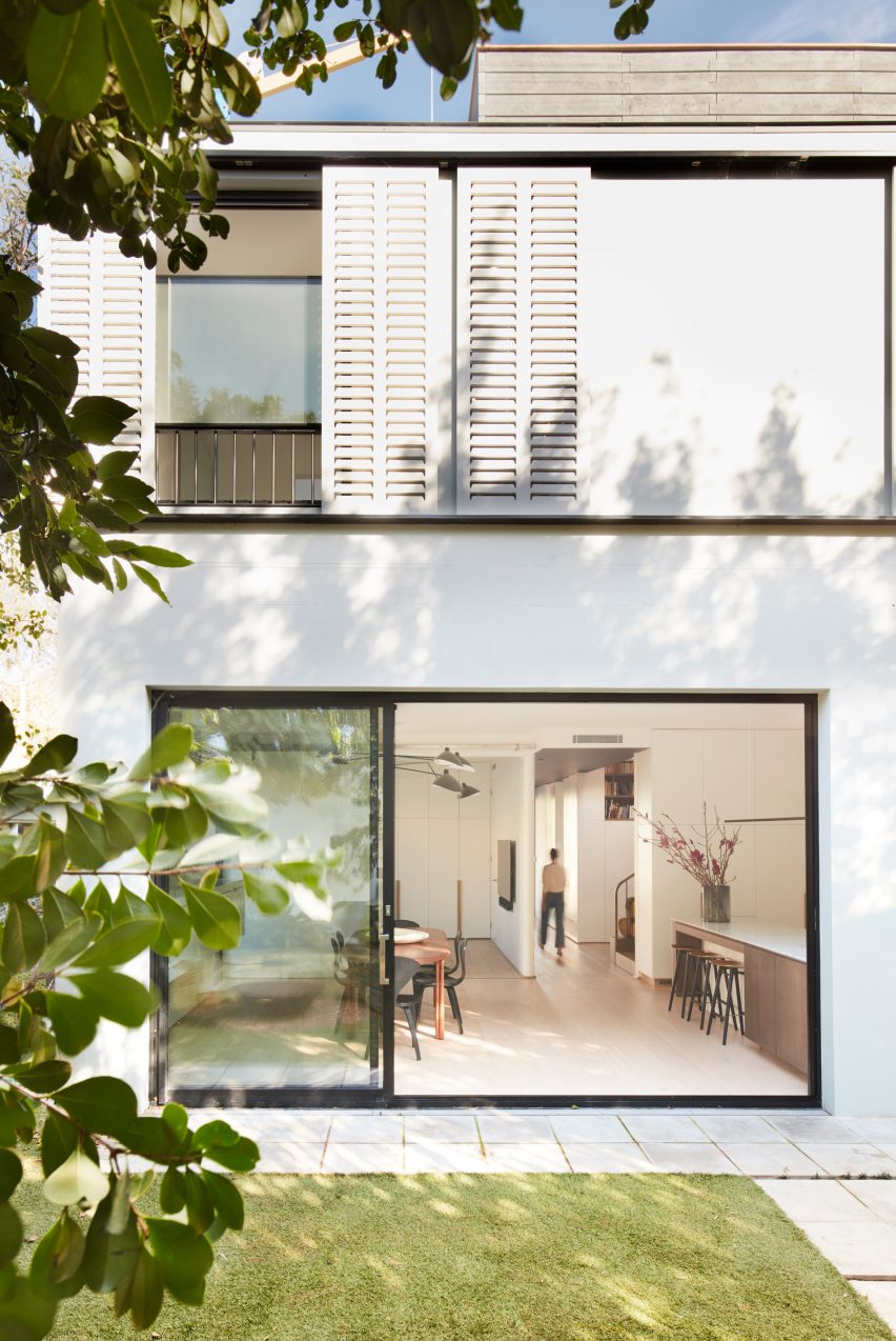 Bondi Bombora house in Sydney designed by Luigi Rosselli Architects
