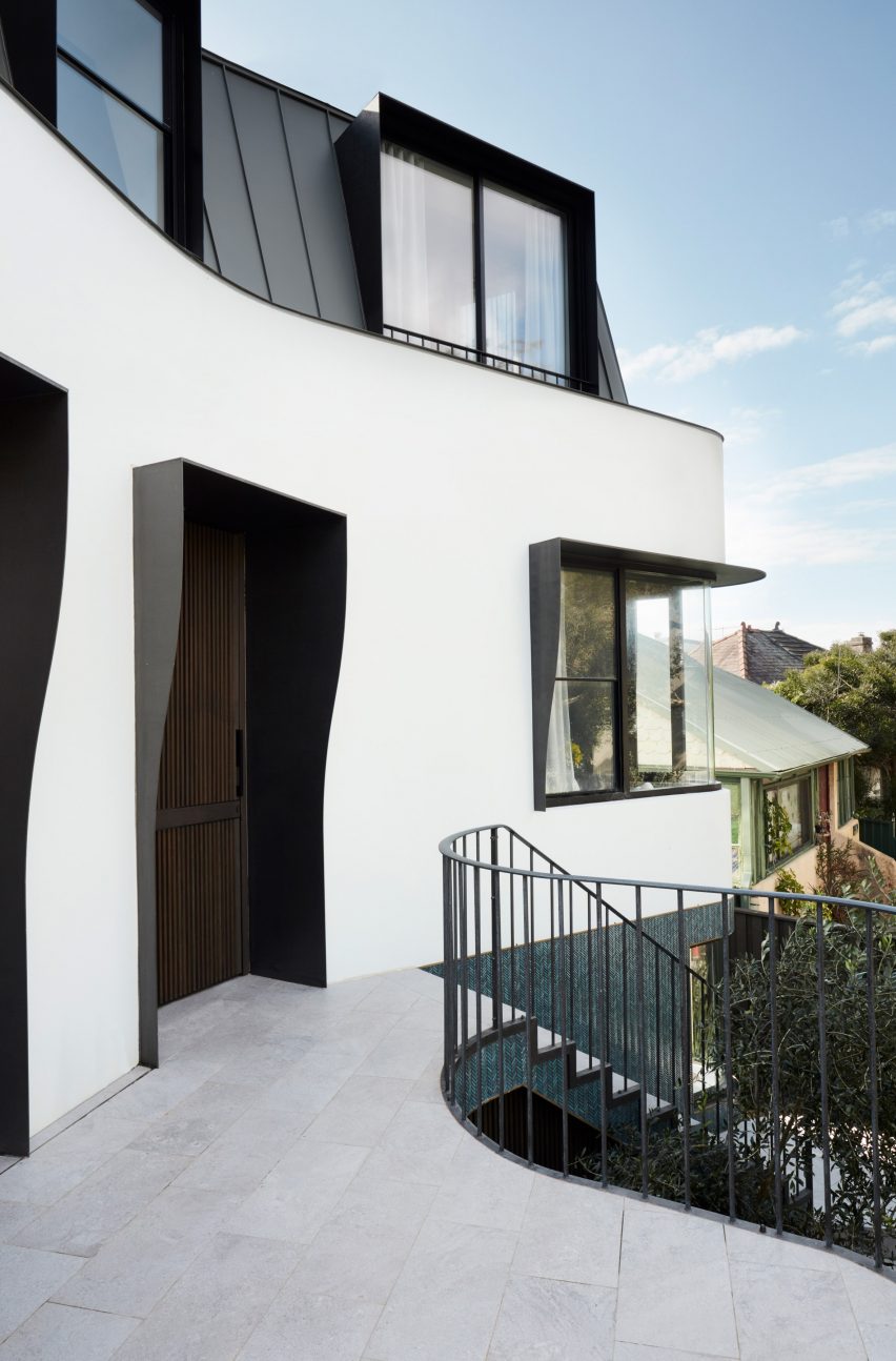 Bondi Bombora house in Sydney designed by Luigi Rosselli Architects
