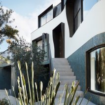 Bondi Bombora house in Sydney designed by Luigi Rosselli Architects