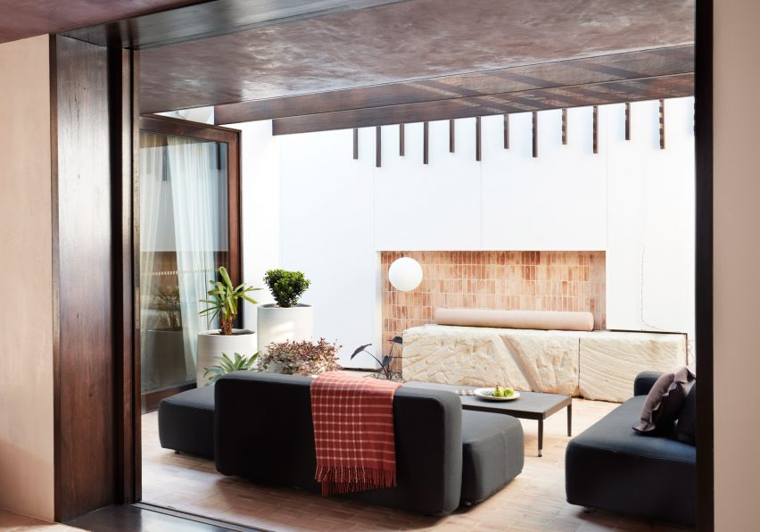 Budge Over Dover house in Sydney designed by YSG