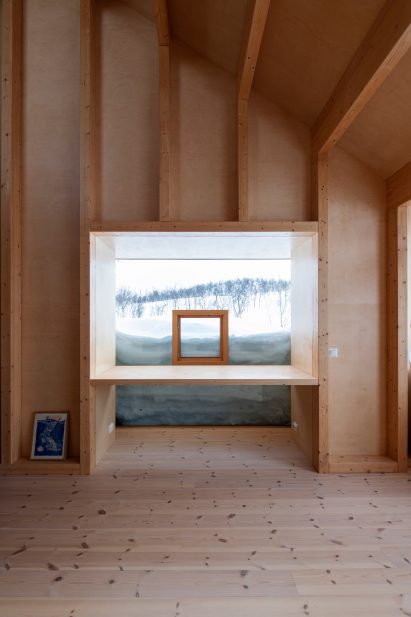 Cabin Thunder Top ski by Gartnerfuglen Arkitekter in Norway