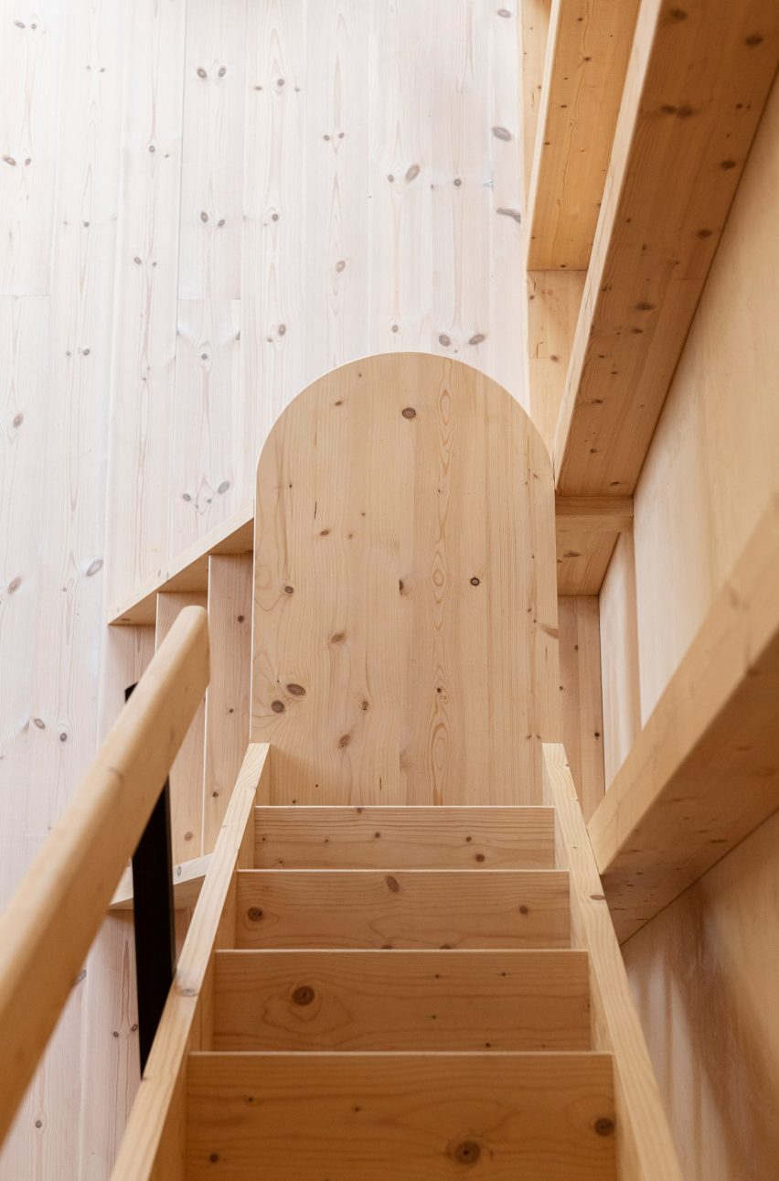 Cabin Thunder Top ski by Gartnerfuglen Arkitekter in Norway