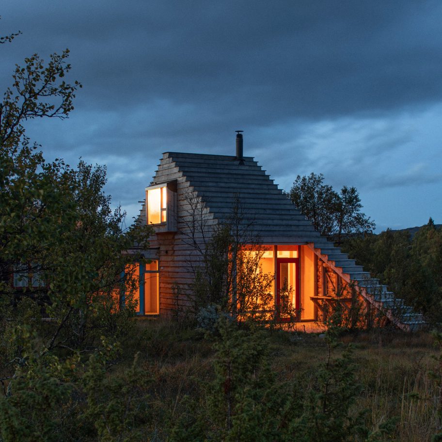 Cabin Thunder Top ski by Gartnerfuglen Arkitekter in Norway