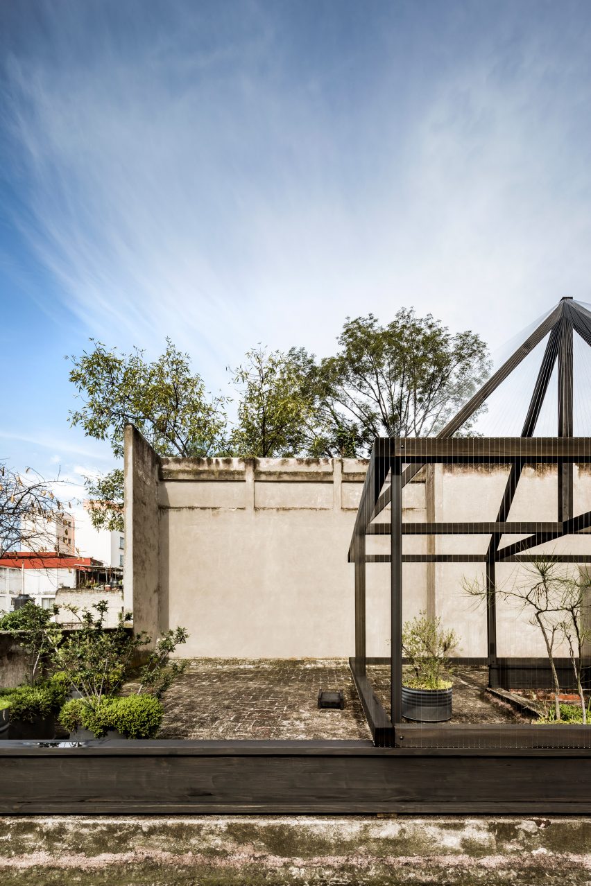Chapel for Luis Barragán by Robert Hutchison Architecture 
