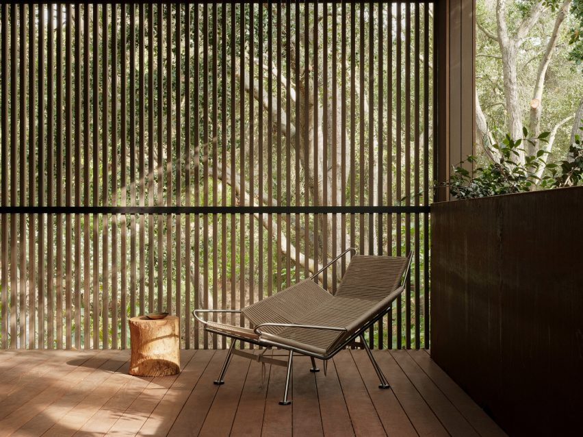 Dawnridge House by Field Architecture