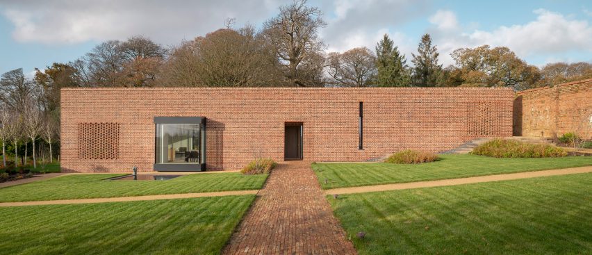 Devon Passivhaus by McLean Quinlan