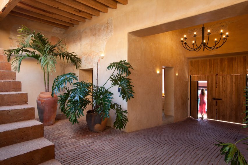 Escondido Oaxa Hotel by Decada Muebles