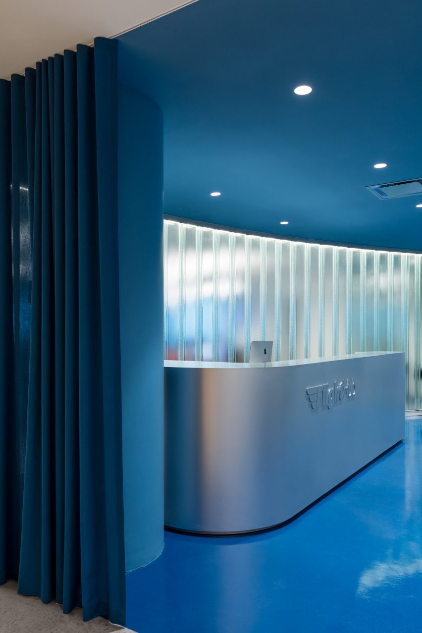 Flighthub Offices by ACDF Architecture