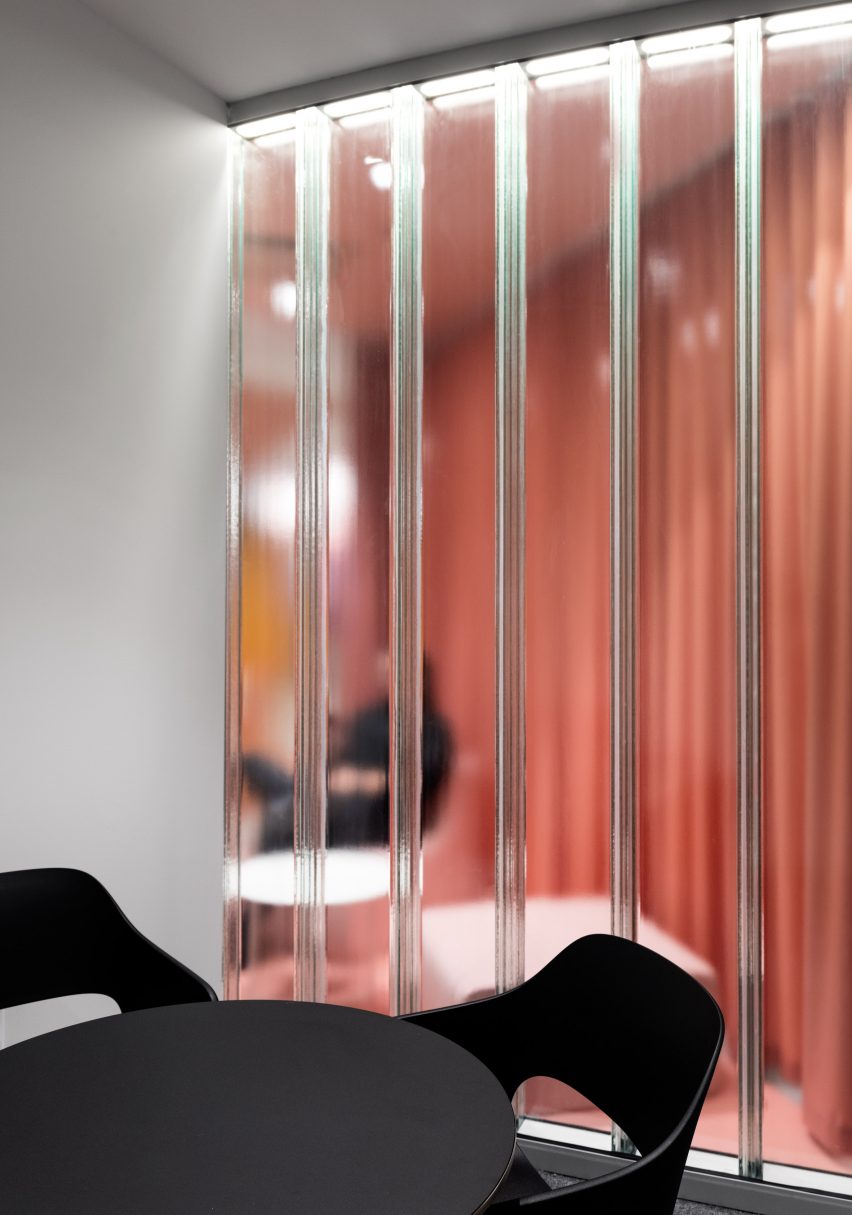 Flighthub Offices by ACDF Architecture