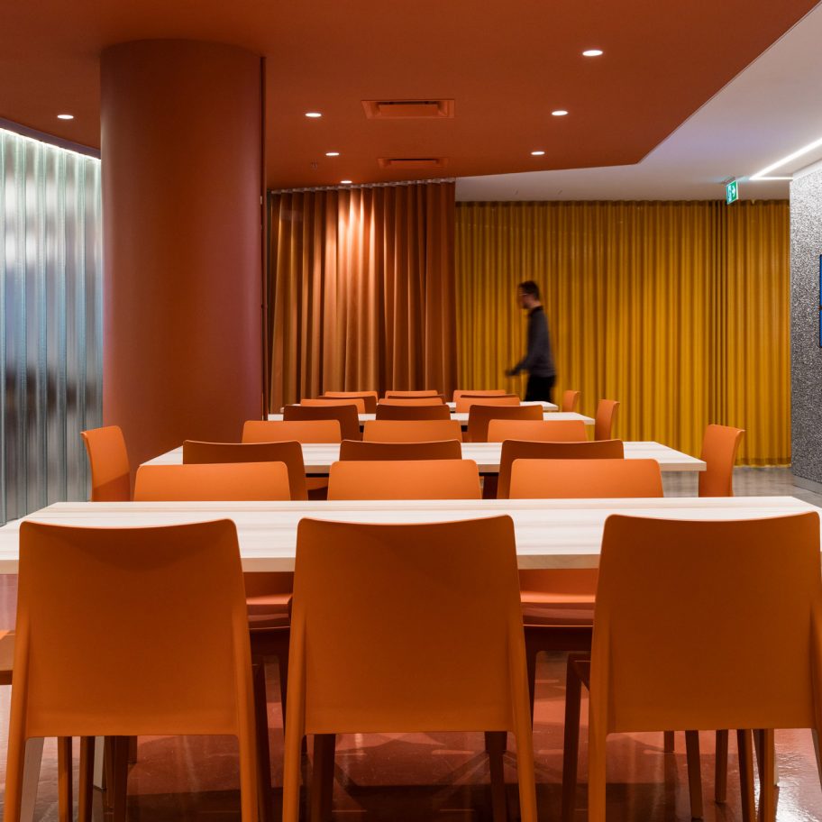 Flighthub Offices by ACDF Architecture