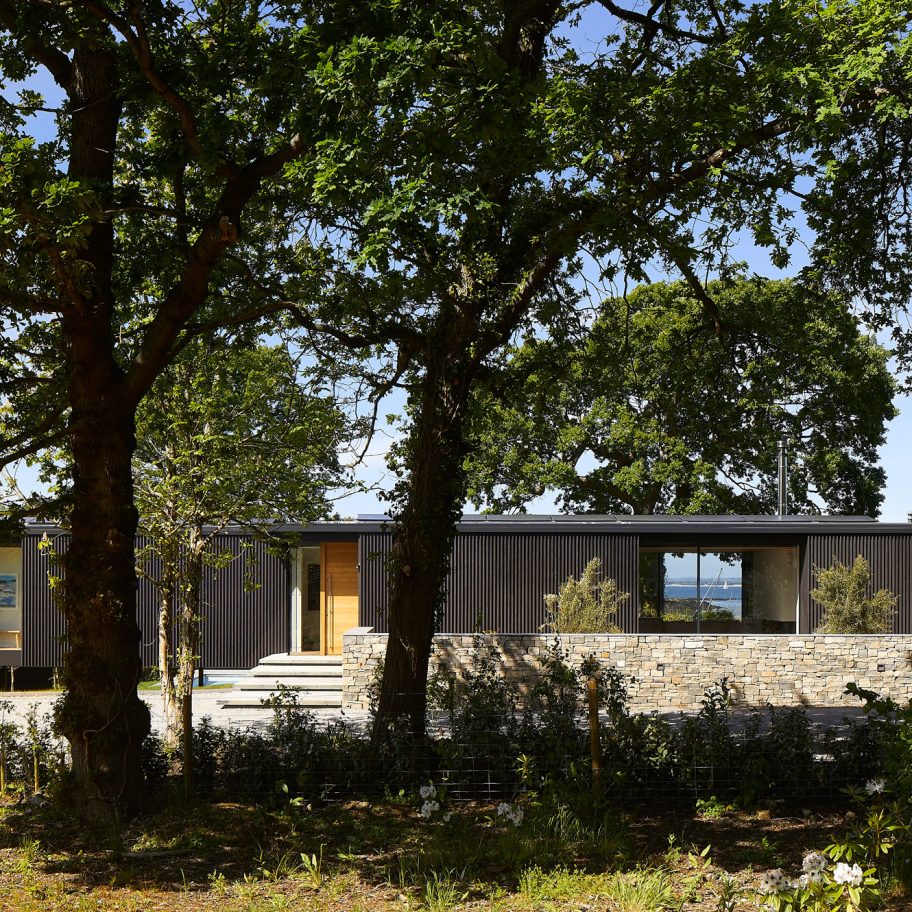 Island Rest holiday home in Isle of Wight designed by Ström Architects