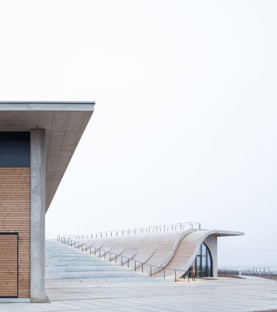 Lahofer Winery by Chybik + Kristof
